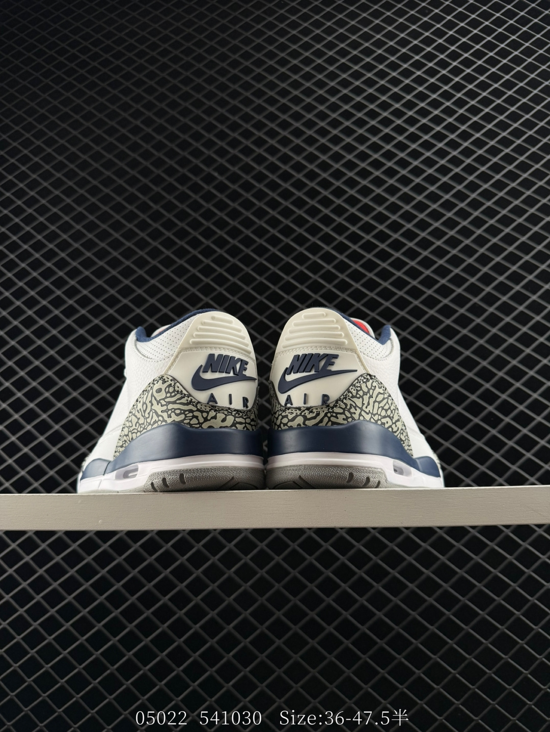 Air Jordan 3 Valentine's Day WMNS